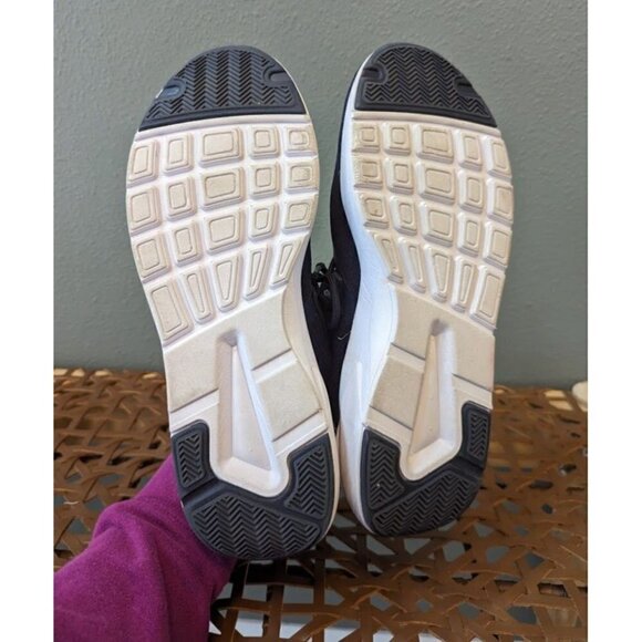 Fabletics Women’s Brentwood Performance Sneaker Navy Blue & White Size 9 - Picture 4 of 5